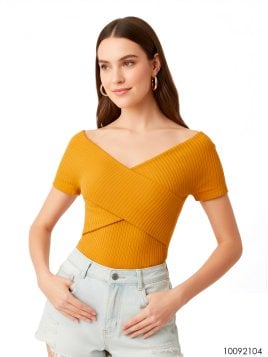 POLERA CON CRUCES MUJER 2104